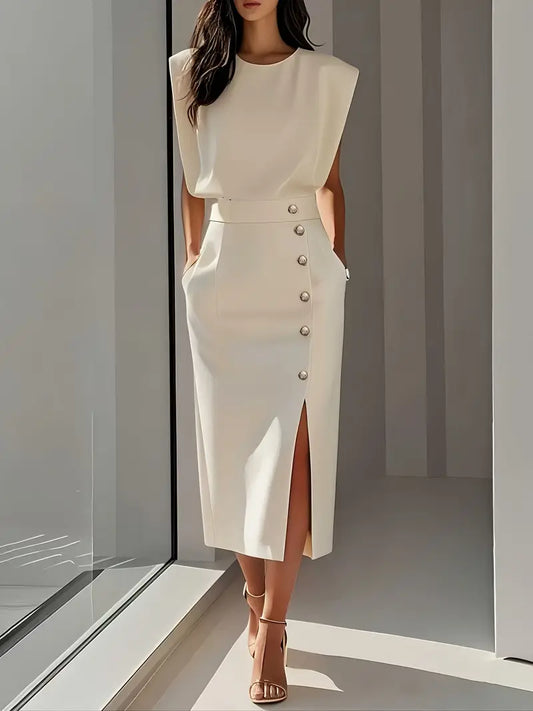 Robe Mi-Longue Élégante – Fente Avant & Boutons Délicats